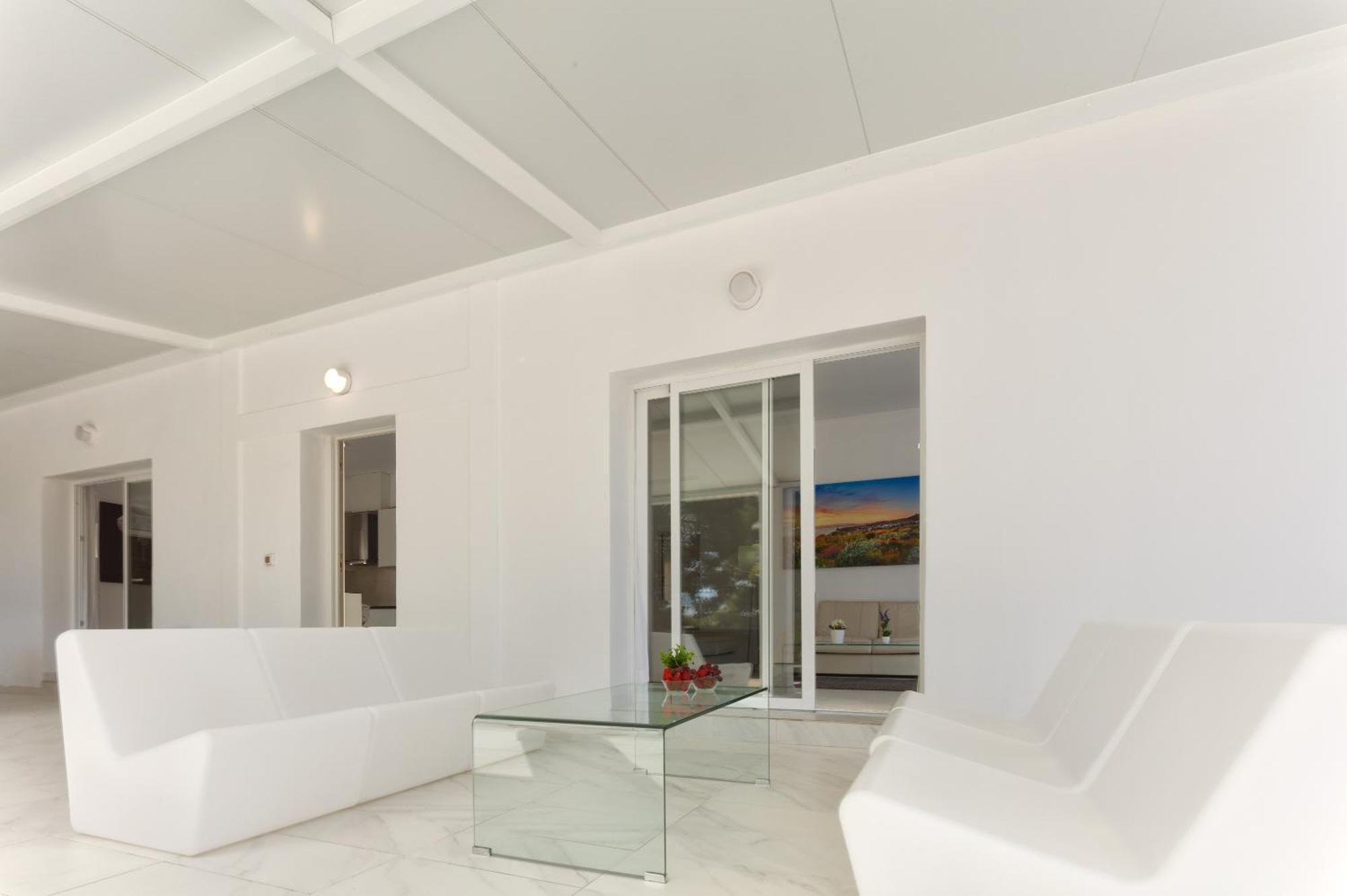 Boutique Plana Villa *
