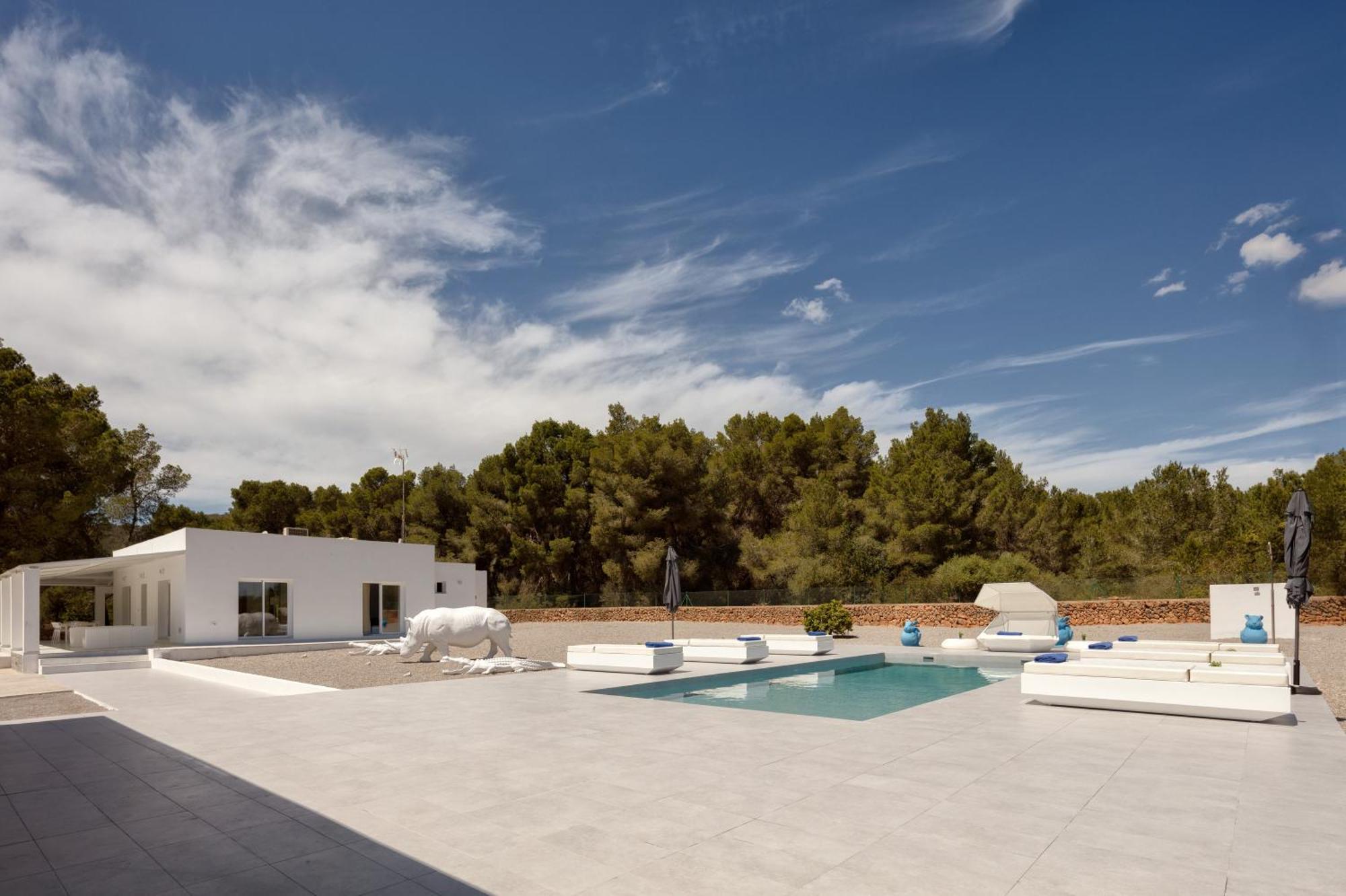 Boutique Plana Villa *